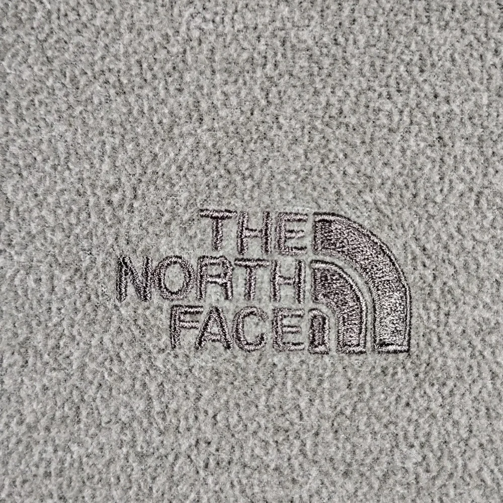 The North Face TKA 100 Glacier Quarter Zip Fleece Men Small Gray Pullover Hiking